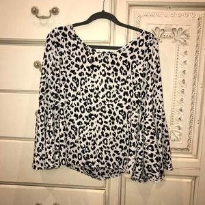 Peach Love Top NWOT Sz S  Cheetah Print